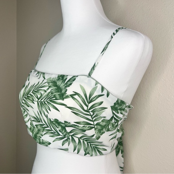 Lulus Next Vacay Tropical Floral Green Leaf Print Tie-Back Sleeveless Crop Top - Picture 5 of 12